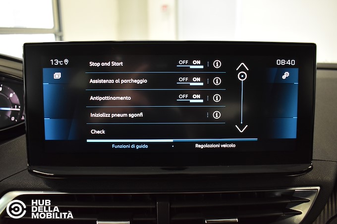 PEUGEOT 3008 BlueHDi 130 S&S EAT8 Active Business